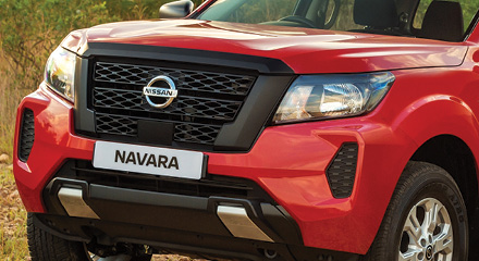 Navara SE Model Grill